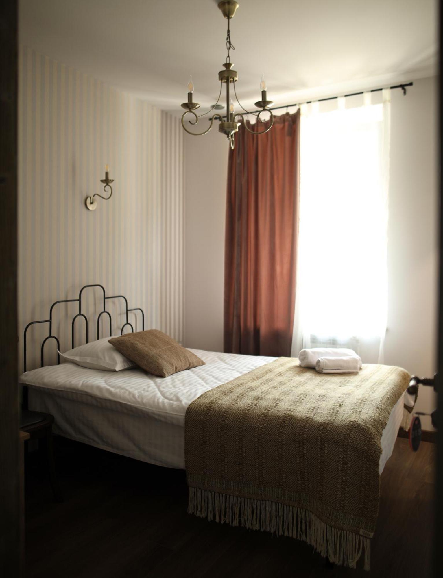Redroof Country House Hotel Goris Exterior photo